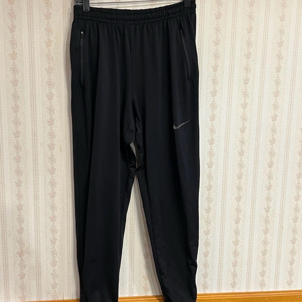 Nike Men's Black Joggers